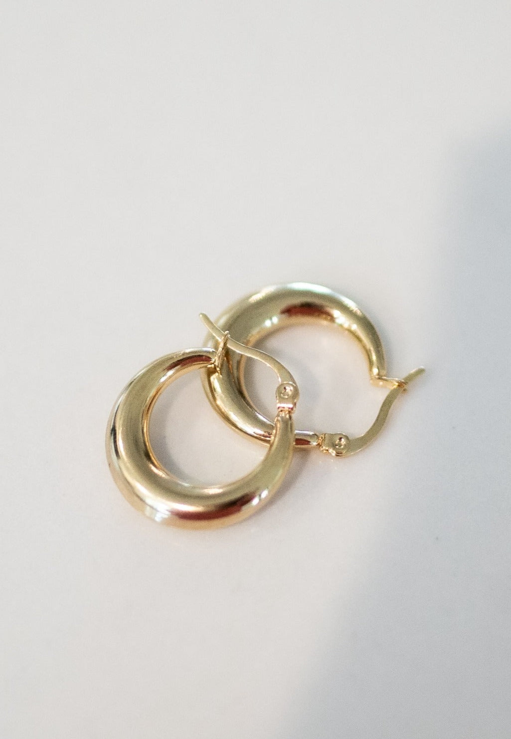 Simple Gold Hoop Earrings (water resistant/tarnish free)
